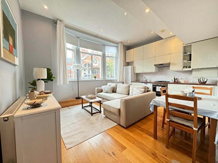 1 Bedroom Flat To Rent In High Street, Acton, W3