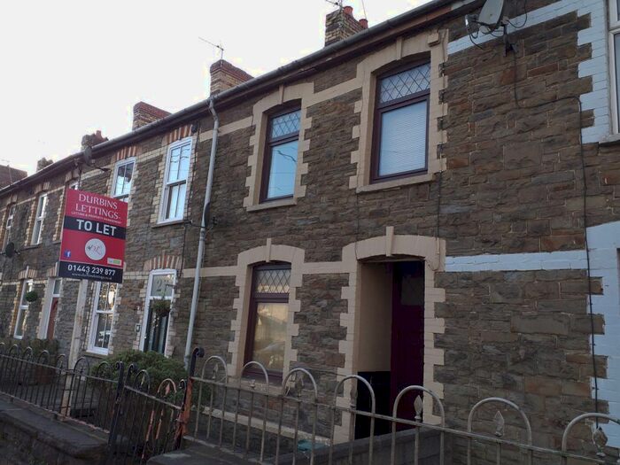 3 Bedroom Property To Rent In Llantrisant Road, Pontyclun, CF72