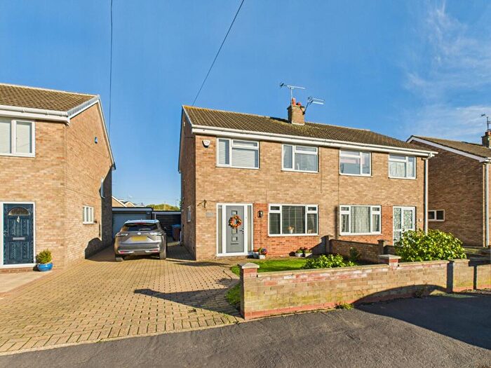 3 Bedroom Semi Detached House For Sale In Stanbury Road, Hull, HU6