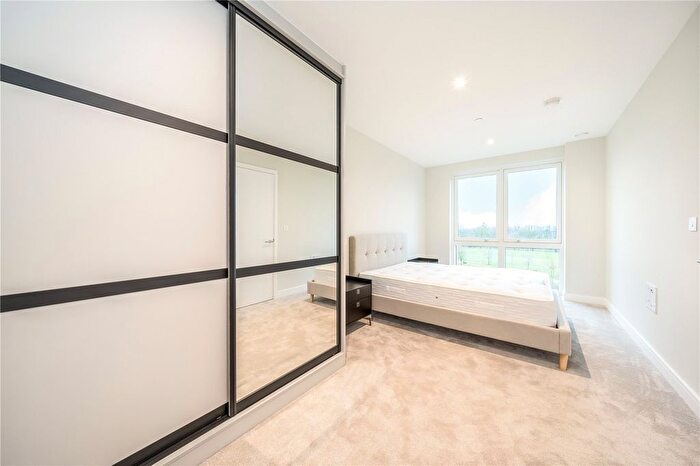 2 Bedroom Flat To Rent In Astell Road, London, SE3