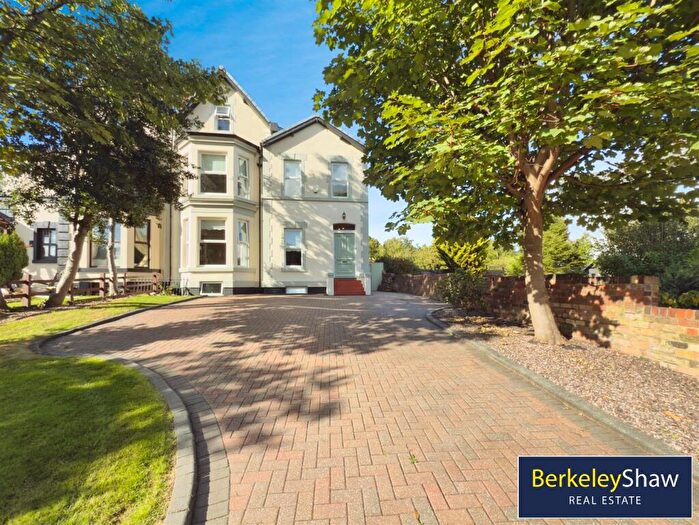 6 Bedroom Semi-Detached House For Sale In Walton Park, Liverpool, L9