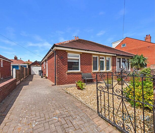 2 Bedroom Bungalow For Sale In Edgeway Road, Blackpool, FY4