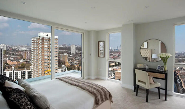 2 Bedroom Apartment For Sale In Flat B Vision Point, Battersea, SW11