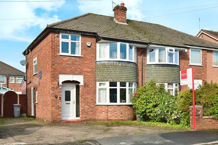 3 Bedroom Semi-detached House For Sale In Fairbourne Drive, Timperley, Altrincham, Greater Manchester, WA15