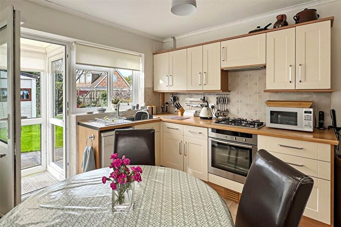 2 Bedroom Bungalow For Sale In Ashurst Way, East Preston, Littlehampton, West Sussex, BN16