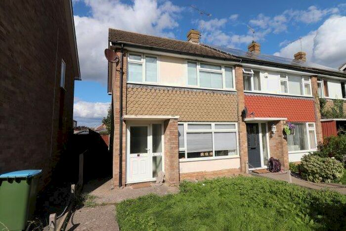 3 Bedroom End Of Terrace House To Rent In Rustington, Littlehampton, BN16