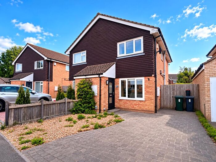 2 Bedroom Semi Detached House For Sale In Holdenhurst, Ashford, TN23