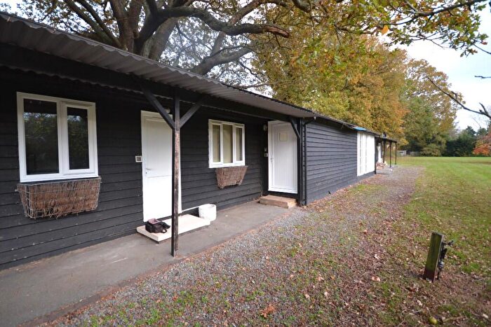 2 Bedroom Bungalow To Rent In Pennys Lane, CM4