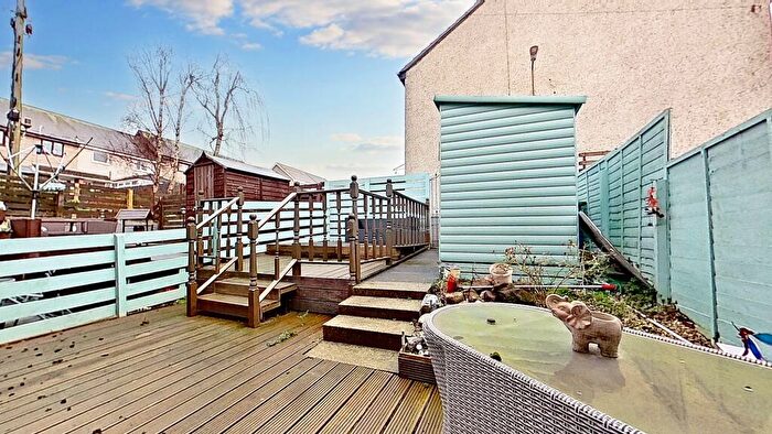 3 Bedroom Terraced House For Sale In Hillview Place, Broxburn, EH52