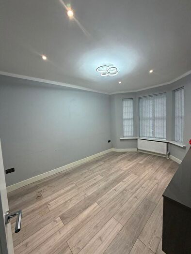 3 Bedroom Terraced House To Rent In Luton, LU1