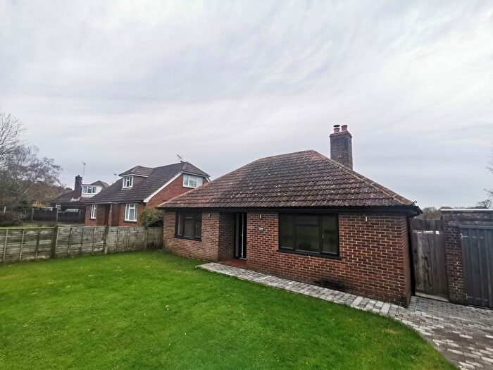 3 Bedroom Bungalow To Rent In Lower Platts, Wadhurst, TN5