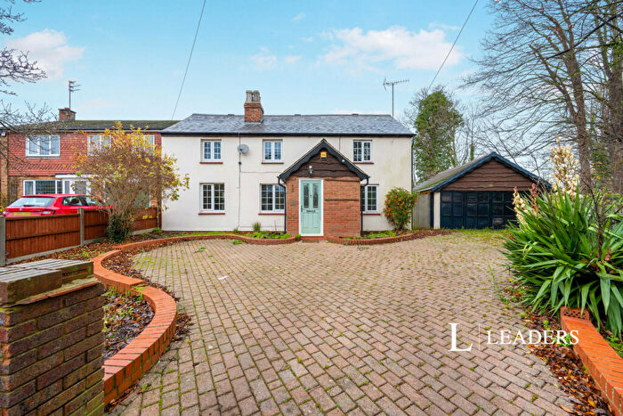 5 Bedroom Detached House To Rent In Church Walk, Kempston, Bedford, MK42