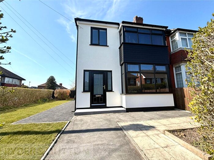 3 Bedroom Semi-Detached House To Rent In Sidley Avenue, Manchester, Greater Manchester, M9