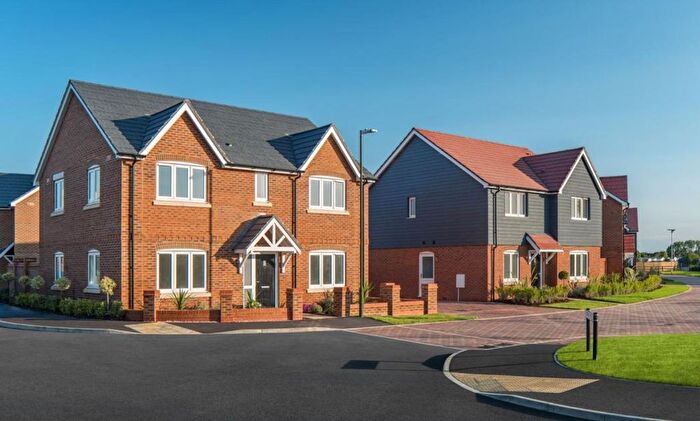 4 Bedroom Detached House For Sale In Lapwing Walk, West Wittering, PO20