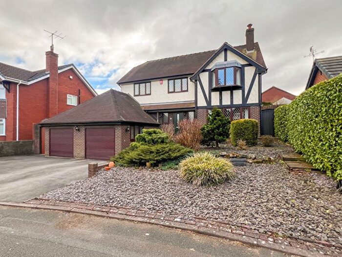 4 Bedroom Detached House For Sale In Brackendale, Leek, Pd., ST13