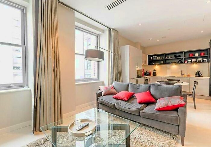 2 Bedroom Apartment To Rent In Leonard Street, City Road, Islington, London, EC2A