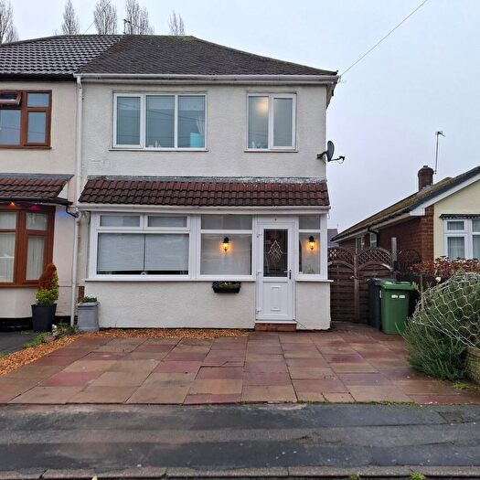 3 Bedroom Semi Detached House For Sale In New Road, Wednesfield, Wolverhampton, WV10