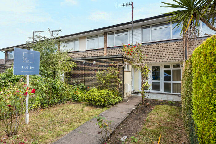 4 Bedroom Terraced House To Rent In Guildford Park Avenue, Guildford, GU2