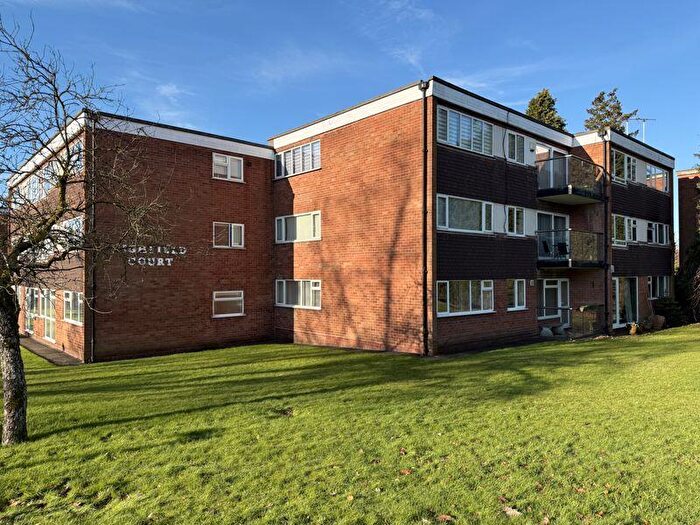2 Bedroom Flat For Sale In Station Road, Sutton Coldfield, B73