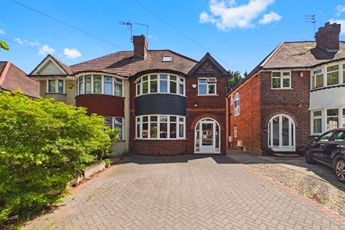 3 Bedroom Semi Detached House For Sale In Shirley Road, Hall Green, B28