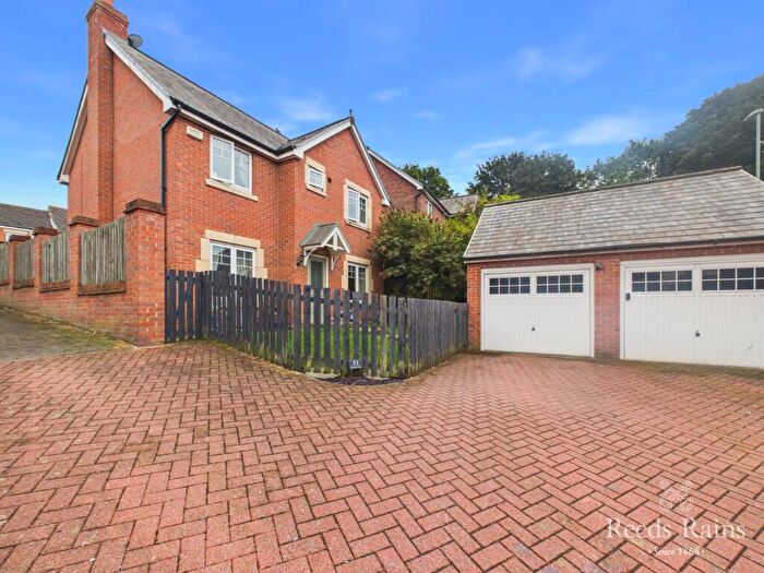 4 Bedroom Detached House For Sale In Howard Close, West Cornforth, Ferryhill, Durham, DL17