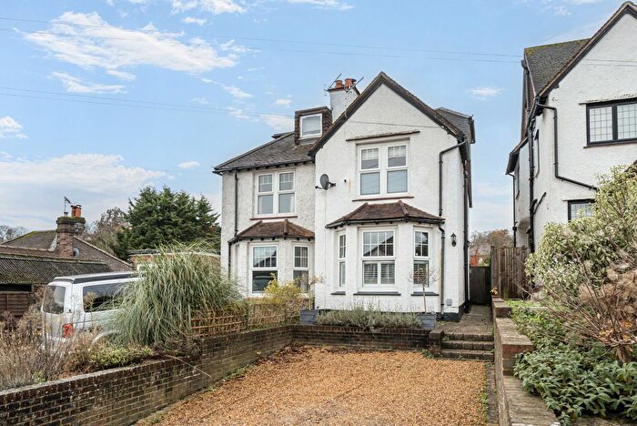 4 Bedroom Semi Detached House For Sale In Binscombe Lane, Godalming, GU7