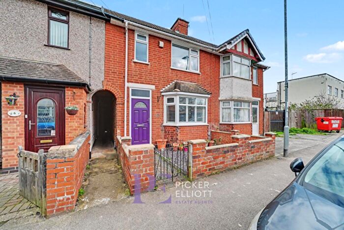 3 Bedroom Terraced House For Sale In Richmond Road, Hinckley, LE10