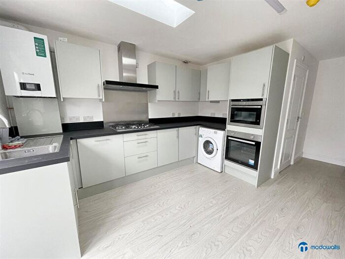 5 Bedroom House To Rent In Katherine Road, London, E6