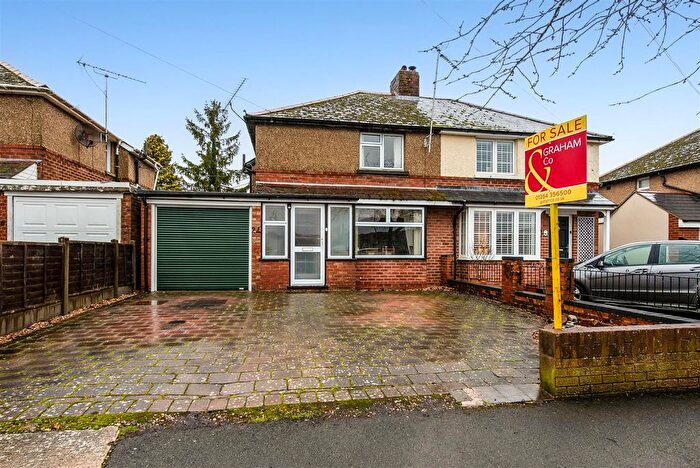 2 Bedroom Semi Detached House For Sale In Ash Tree Road, Andover, SP10