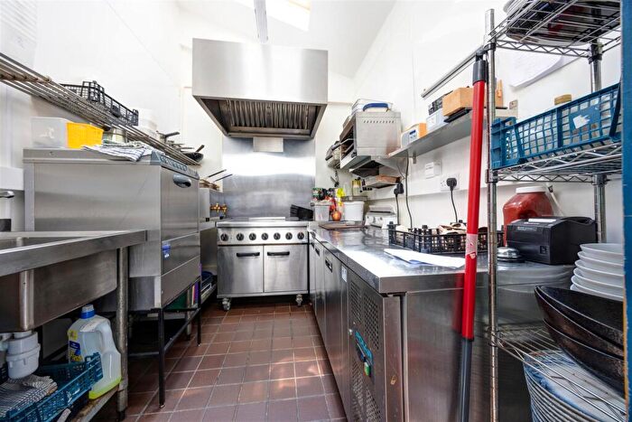 2 Bedroom Restaurant Retail Property / Shop For Sale In Albion House, Ingleton, LA6