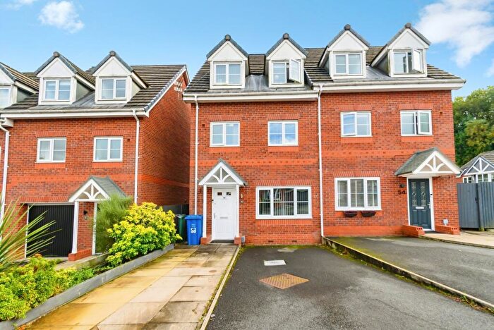 4 Bedroom Semi-Detached House For Sale In Valley View, Bury, Greater Manchester, BL8
