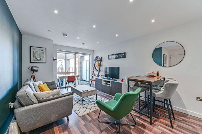 2 Bedroom Flat For Sale In Rectory Field Crescent, Charlton, London, SE7