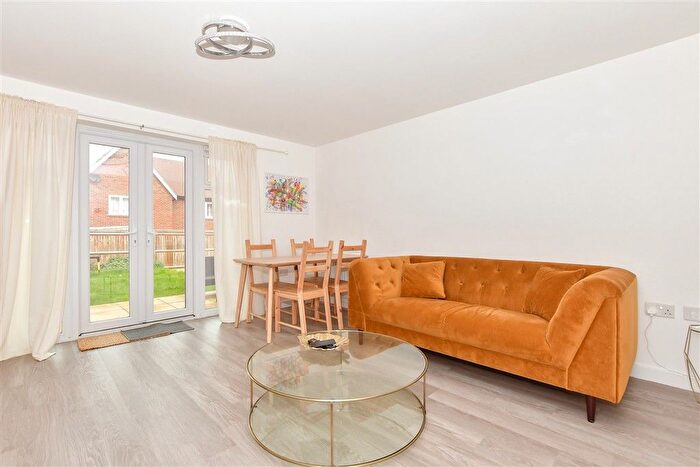 2 Bedroom Semi-detached House For Sale In Conference Way, Maidstone, Ongar, Kent, ME16