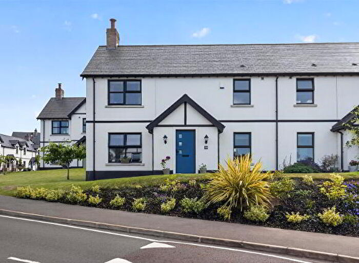 3 Bedroom End TownHouse For Sale In Village Brow, Bangor, BT19
