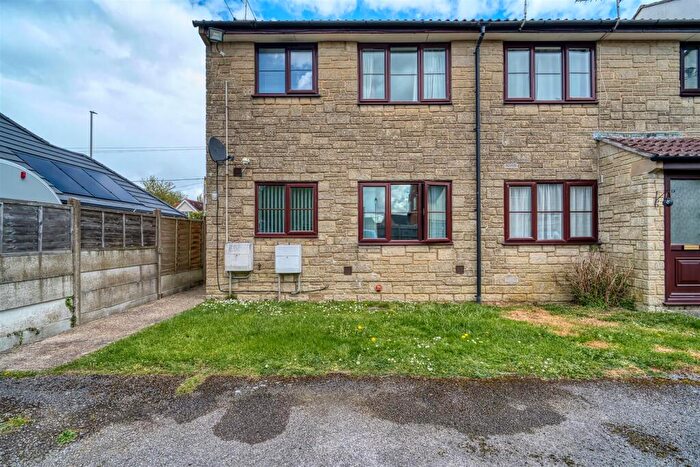 1 Bedroom Flat For Sale In Shaftesbury Road, Gillingham, SP8