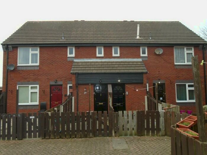 1 Bedroom Ground Flat To Rent In Monro Close, Liverpool, Merseyside, L8