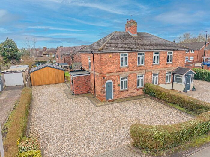 3 Bedroom Semi-Detached House For Sale In Water Orton Lane, Minworth, Sutton Coldfield, B76