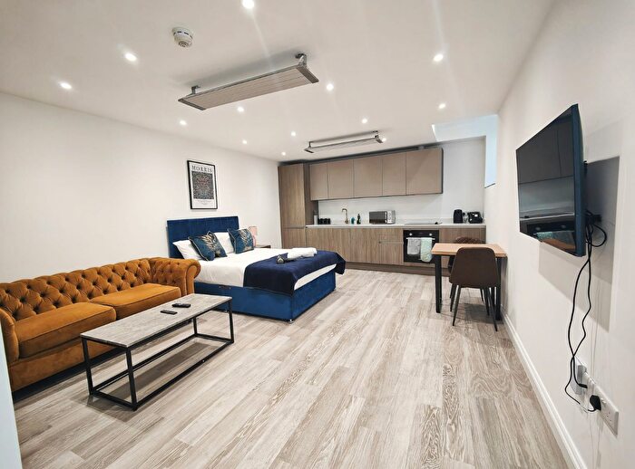 1 Bedroom Studio To Rent In Osmond Road, Hove, BN3