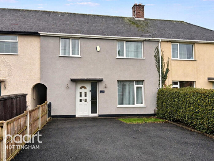 3 Bedroom Terraced House For Sale In Cerne Close, Clifton, NG11