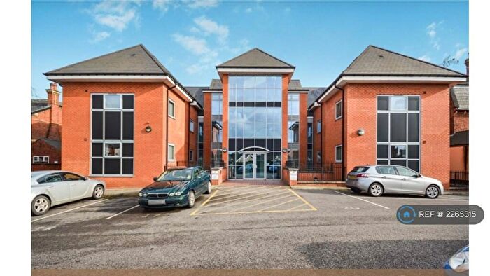 2 Bedroom Flat To Rent In St. Catherines Mews, Lincoln, LN5