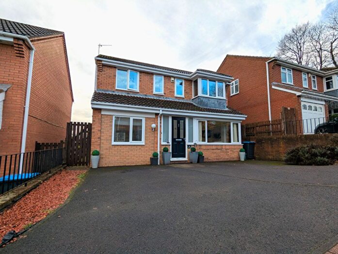 3 Bedroom Detached House For Sale In Castle Riggs, Chester Le Street, DH2