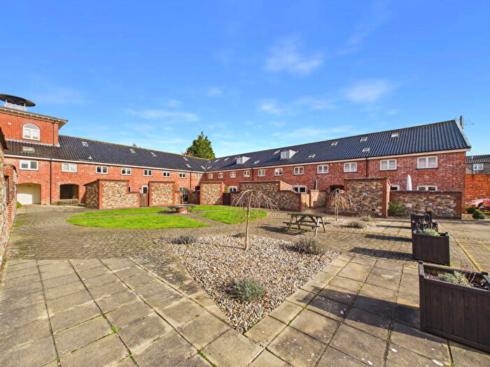 2 Bedroom Flat For Sale In Cherry Tree Court, Diss, IP22