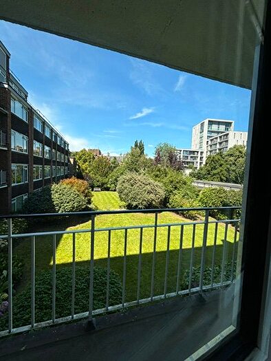 Studio To Rent In Putney Hill, London, SW15