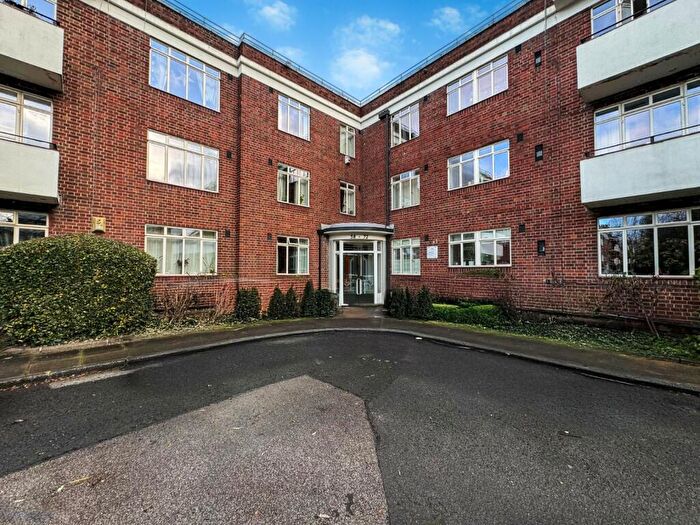 1 Bedroom Flat To Rent In Wilmslow Road, Fallowfield, Manchester, M14