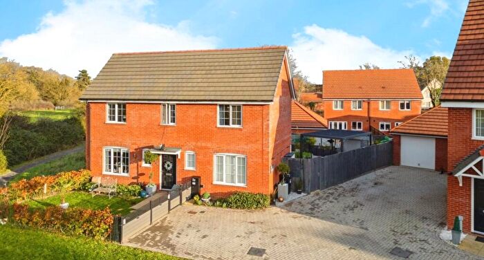 4 Bedroom Detached House For Sale In Shipridge Drive, Spencers Wood, Reading, Berkshire, RG7