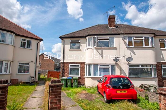 2 Bedroom Maisonette To Rent In Russell Close, Bexleyheath, DA7