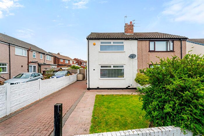 3 Bedroom Semi-Detached House For Sale In Amanda Road, Rainhill, L35