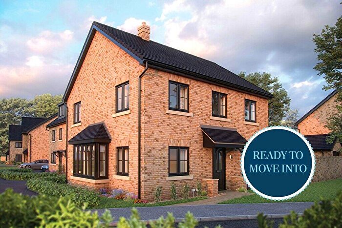 4 Bedroom Detached House For Sale In Cotterstock Road Oundle, PE8