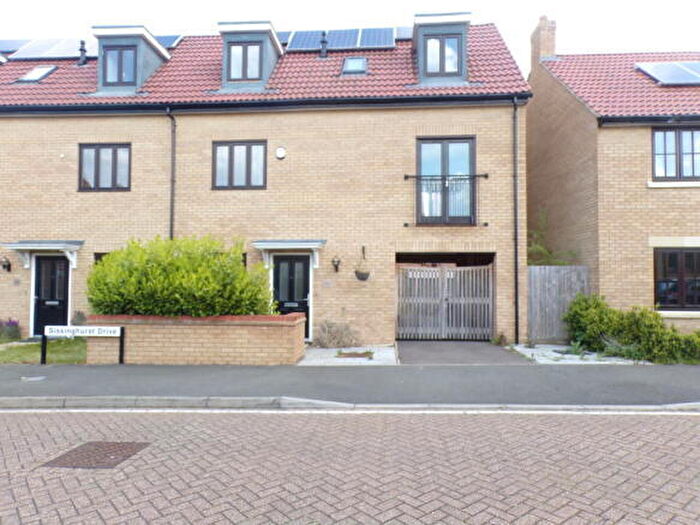 4 Bedroom Semi-Detached House For Sale In Sissinghurst Drive, Milton Keynes, Buckinghamshire, MK4