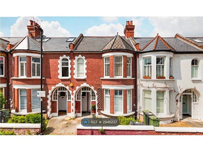 2 Bedroom Maisonette To Rent In Fieldhouse Road, London, SW12